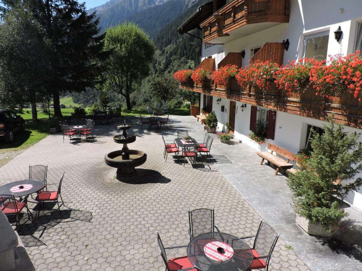 Aparthotel Kuehlerhof à Anterselva di Mezzo Extérieur photo