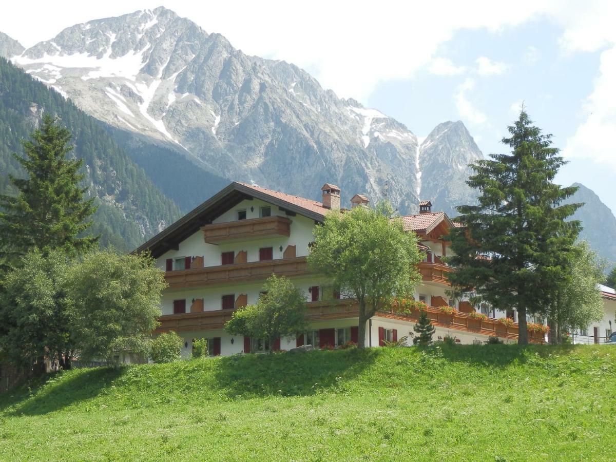 Aparthotel Kuehlerhof à Anterselva di Mezzo Extérieur photo