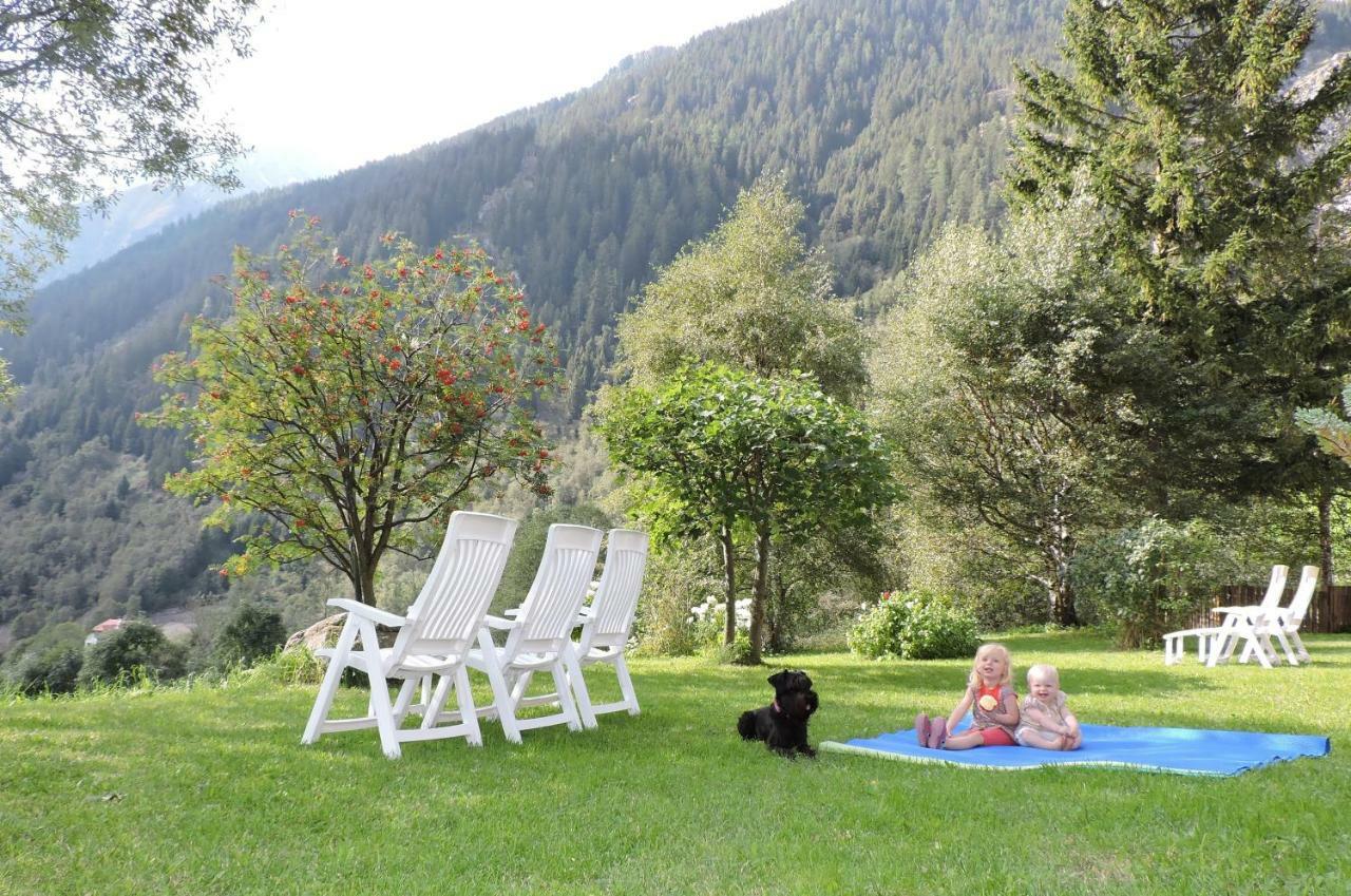 Aparthotel Kuehlerhof à Anterselva di Mezzo Extérieur photo