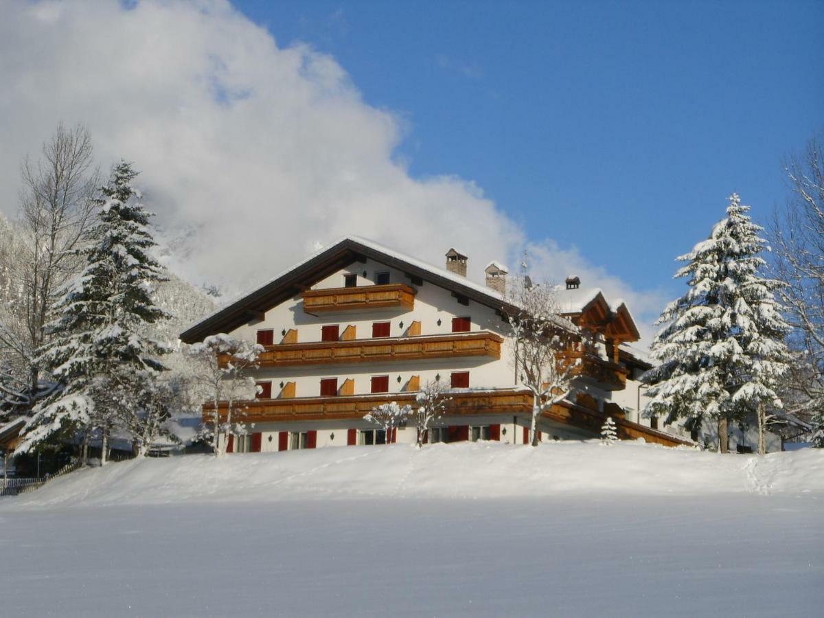 Aparthotel Kuehlerhof à Anterselva di Mezzo Extérieur photo